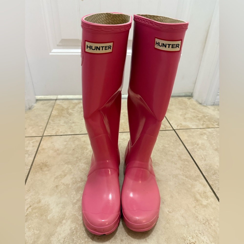 Hunter Vibrant Pink Waterproof Original Tall Gloss Boots.
